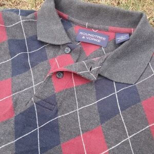 Roundtree & Yorke Men's Size XL Red and Gray  Argyle  Polo